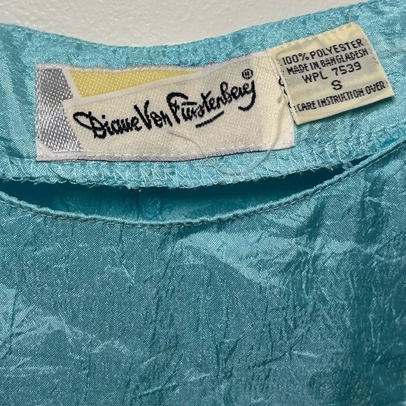 Vintage Diane Von Furstenberg Mint Blue Crinkle Dolman Sleeve Top Small - Picture 2 of 6